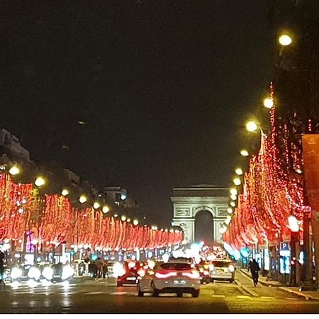 Appartamento Au pied de la tour Eiffel Trocadéro Parigi Esterno foto