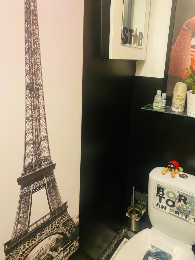 Appartamento Au pied de la tour Eiffel Trocadéro Parigi Esterno foto