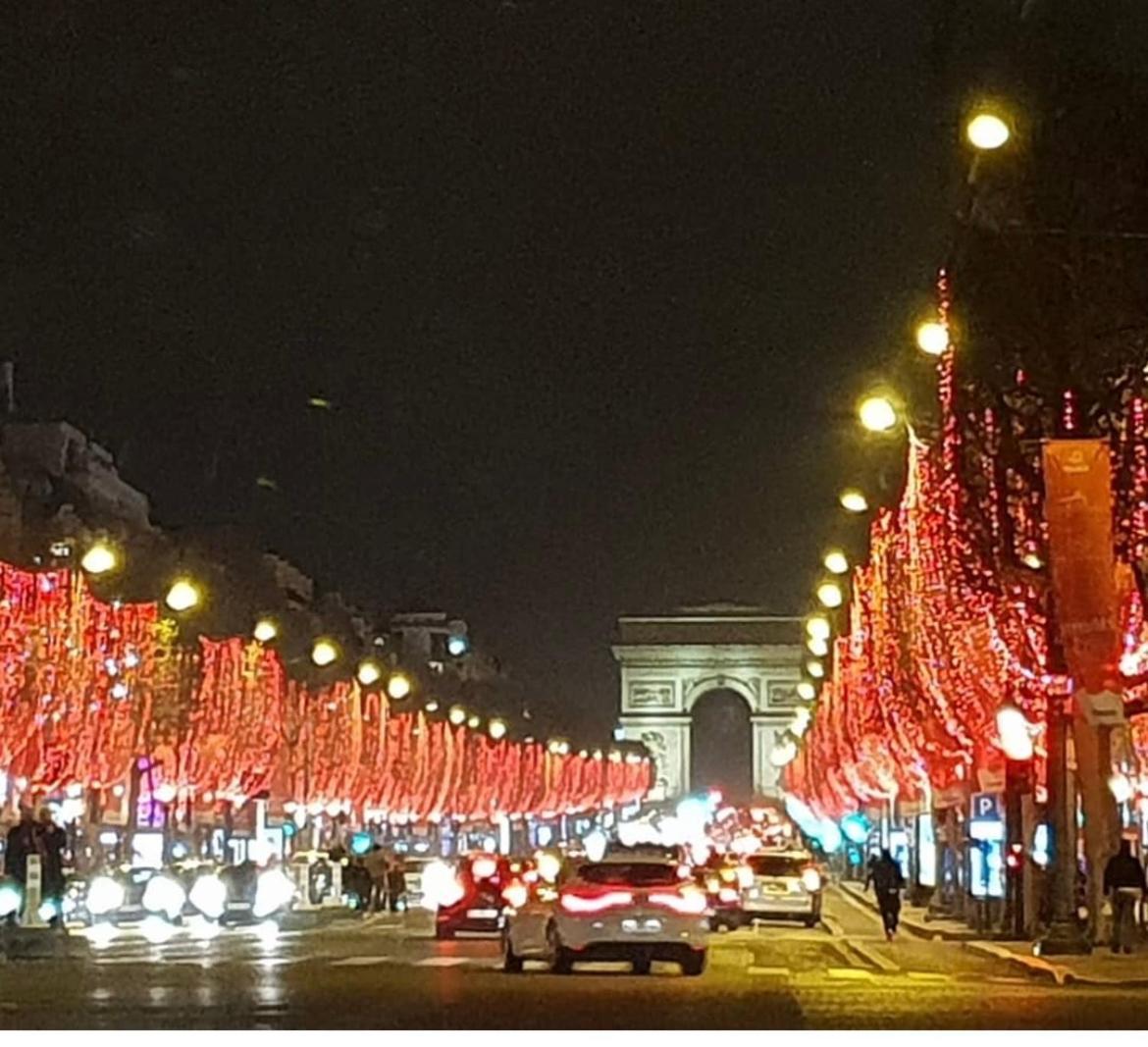 Appartamento Au pied de la tour Eiffel Trocadéro Parigi Esterno foto